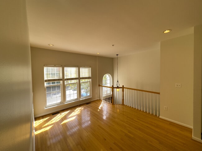 Photo - 8010 Pennington Dr