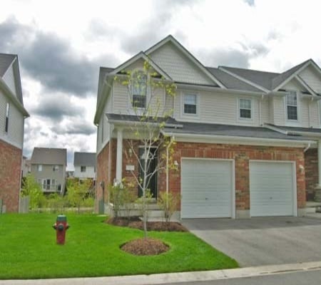 Building Photo - 151 Clairfields Dr E