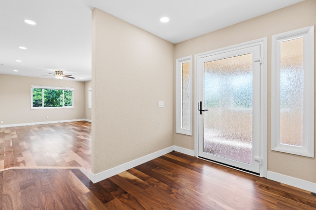 Photo - 3610 Mary Ln