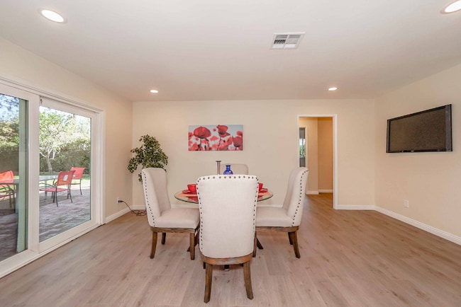 Photo - 717 Watson Ave