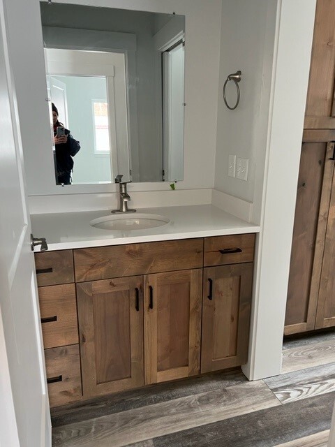 Photo - 310 Snake River Dr