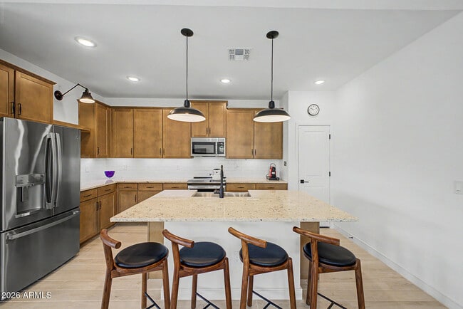 42385 W Rojo Ct