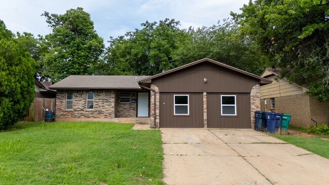 Photo - Cute 5 Bedroom House!