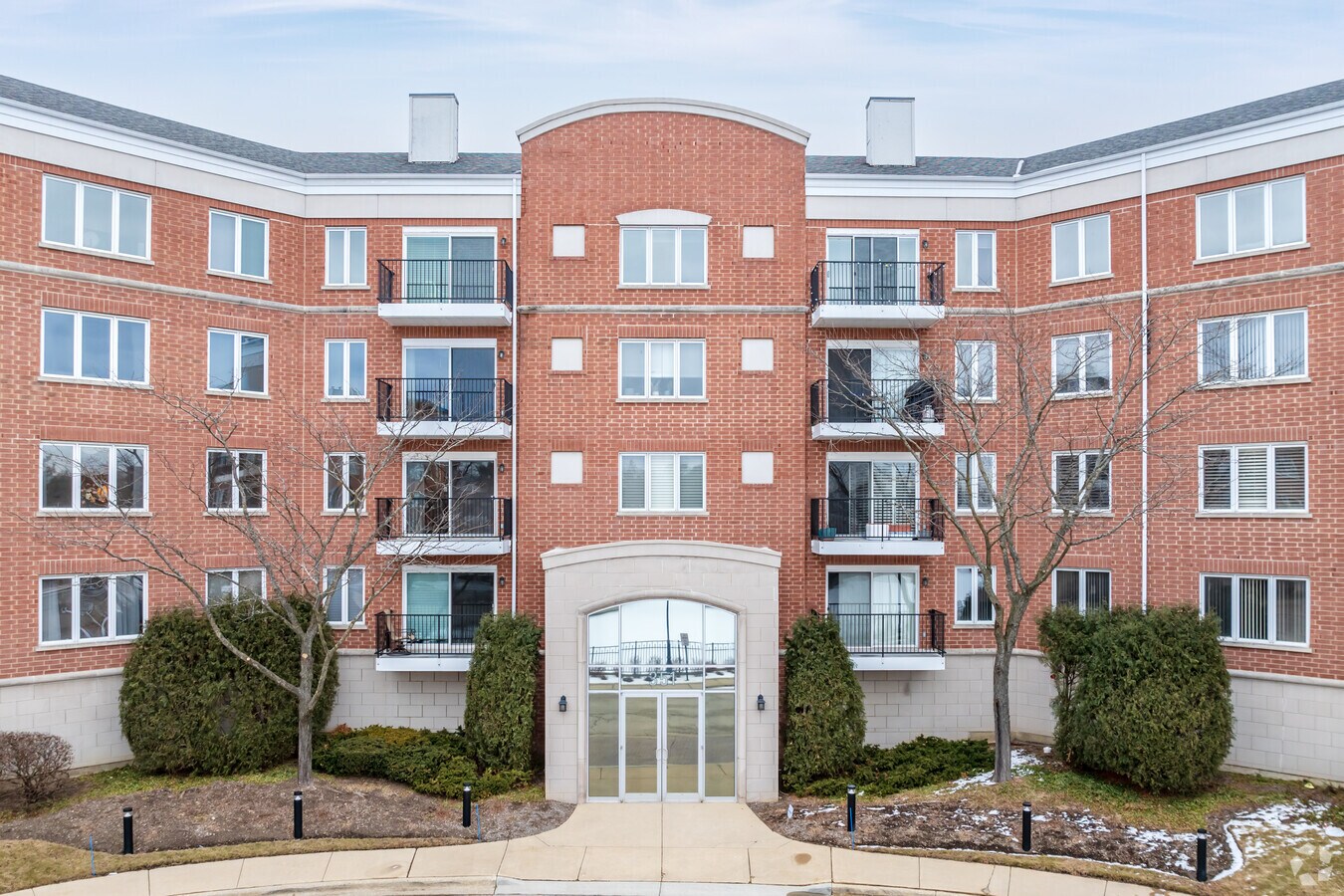 Entrance - 351 Town Place Cir