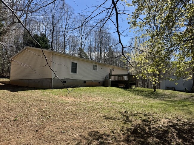 Photo - 477 Henrys Country Rd