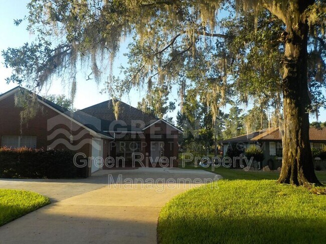 Photo - 1761 Oak Grove Dr S