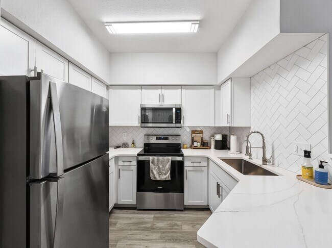 Photo - Remodeled 2-bedroom, 2-bath condo in The Tides at Pelican