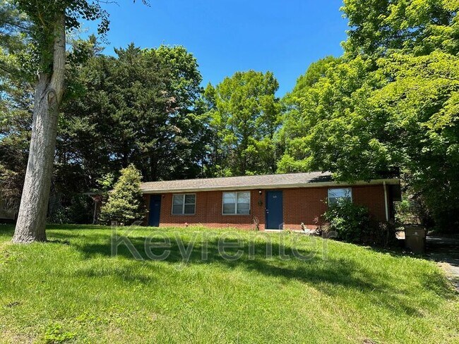 Photo - 323 Watauga Dr