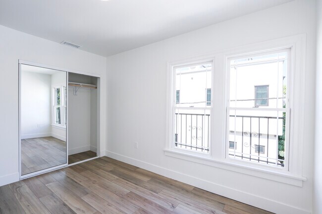 Photo - 743 N. Occidental Blvd