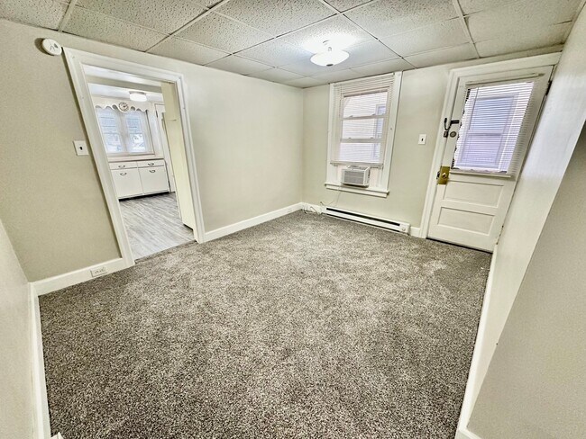 Photo - 61 W Main St Unit B