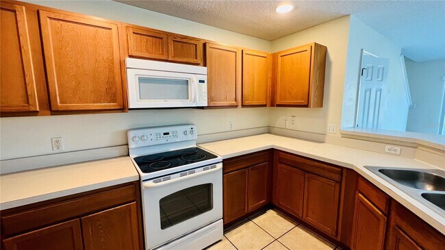 Photo - 2464 Hassonite St