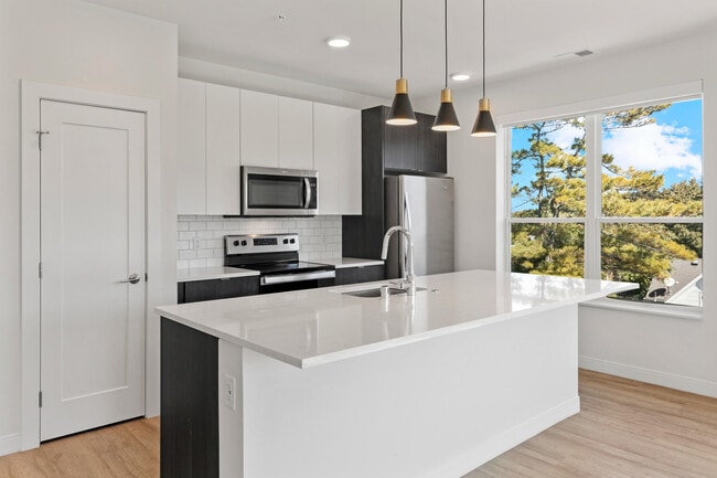 Photo - 5945 6th Ave