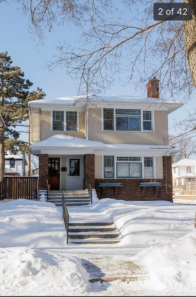 Building Photo - 5000 Newton Ave S