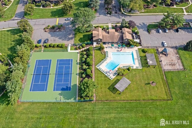 Photo - 224 Westgate Dr