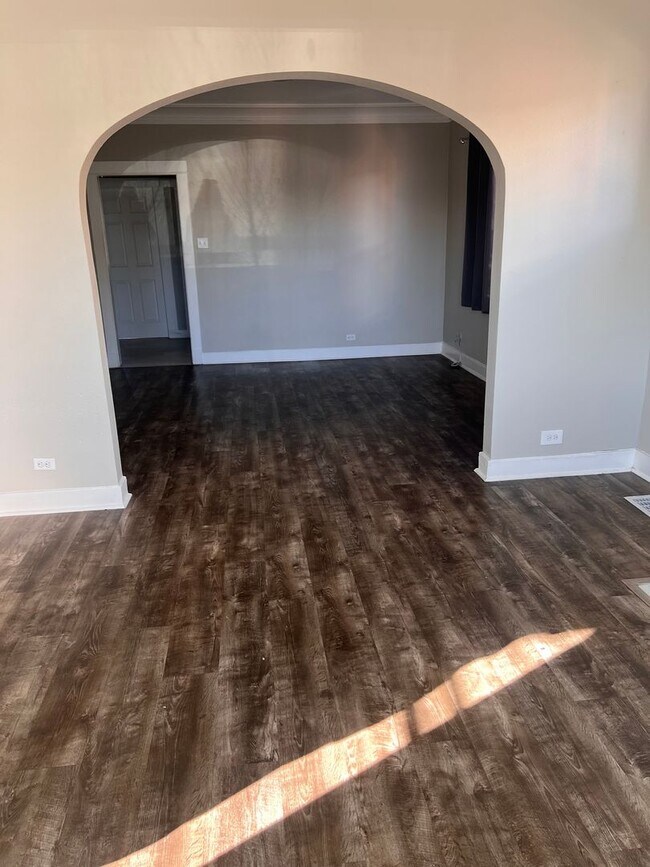 Photo - Curtis Newton Fourplex Unidad 1607 Newton A