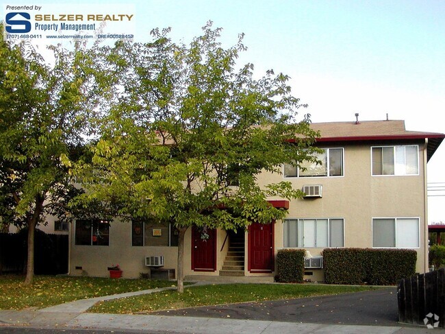 Building Photo - Roomy 2 bd. downstairs apt. near school, p...