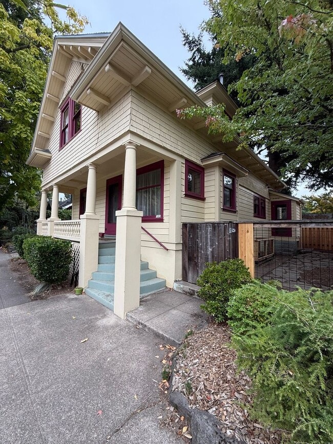 Photo - Charming Sellwood Gem in the Heart of SE P...