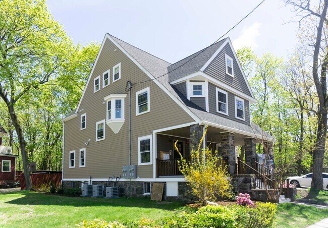 Photo - 60 Gordon St Unit 2