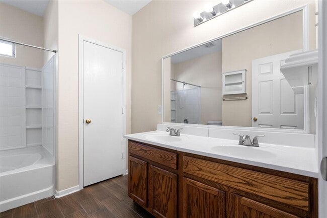 Building Photo - 8810 Willow Spur Dr Rental