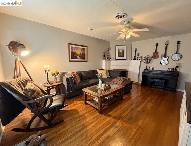 Photo - 3243 Bonnie Ln