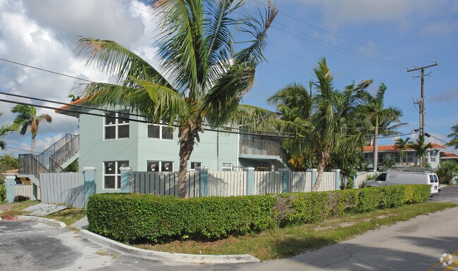 Oakland Pointe - Oakland Pointe Apartments