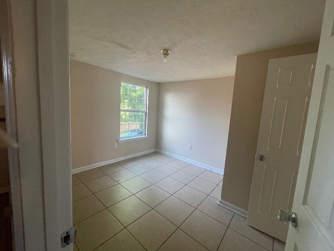 Photo - 103 W 17th St Unit 1