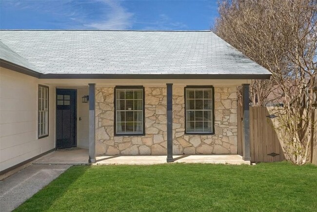 Photo - 4500 Sarasota Dr