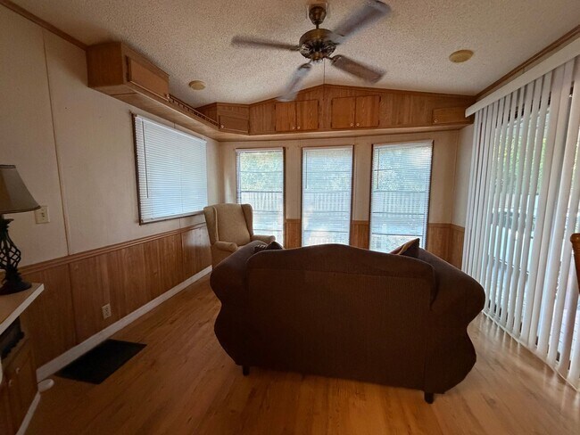 Photo - Thonotosassa 1 bed/ 1 bath