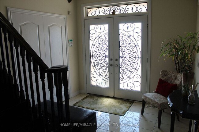 Photo - 210 Bellchase Trl