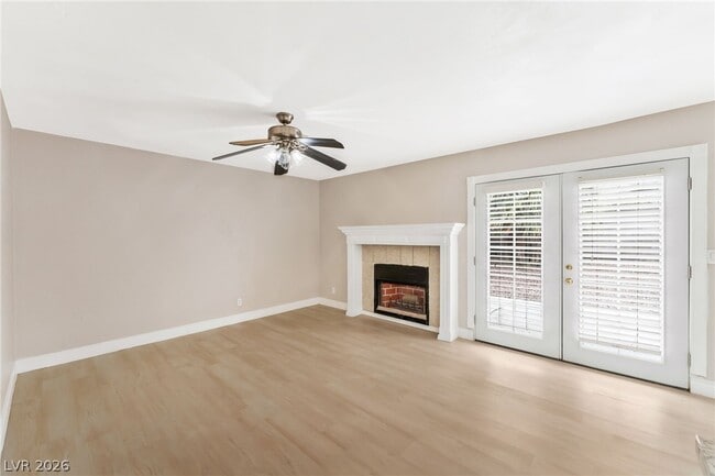 Photo - 5818 Cinnabar Ave