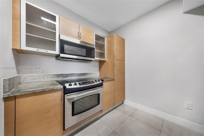 Photo - 2775 NE 187th St Unit 318