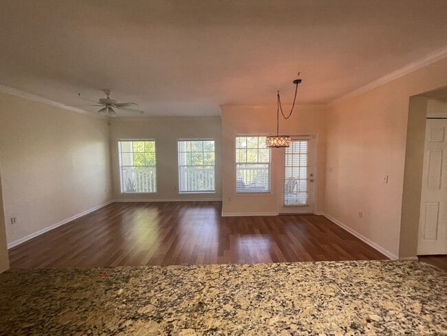 601 Campus St Unit 601