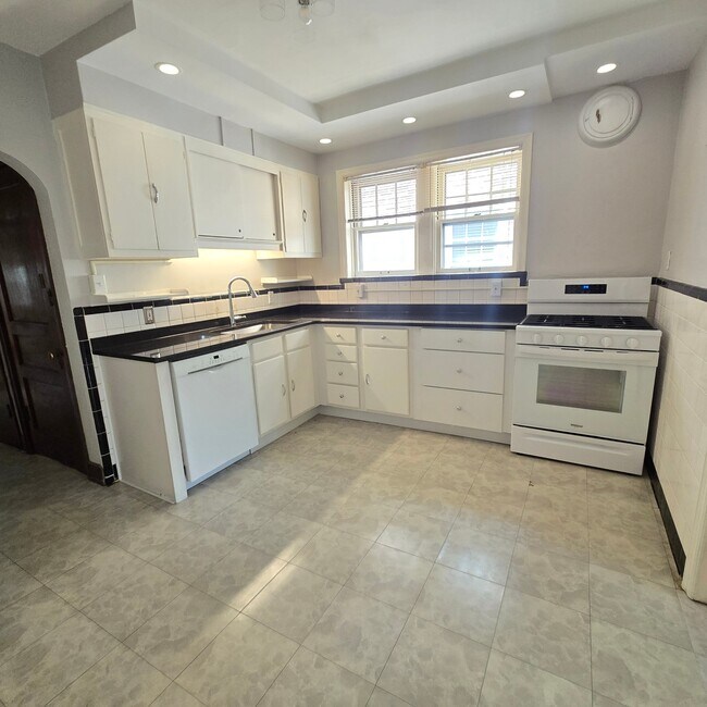Photo - 3529 Lawn Ave Unidad 3529