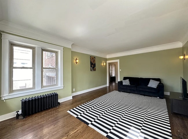 Photo - 5024 N Ridgeway Ave Unit 1