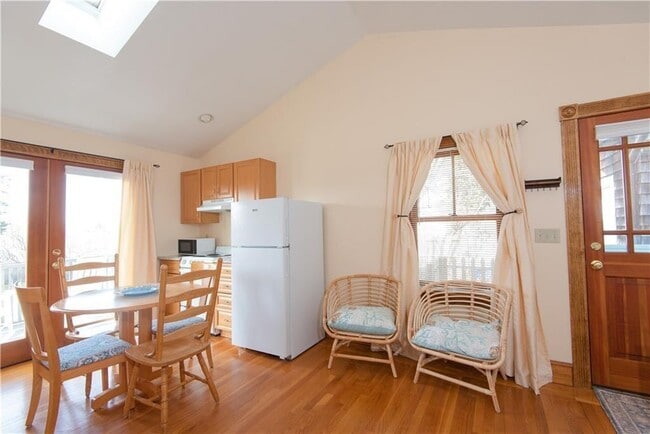 Photo - 281 Wolcott Ave
