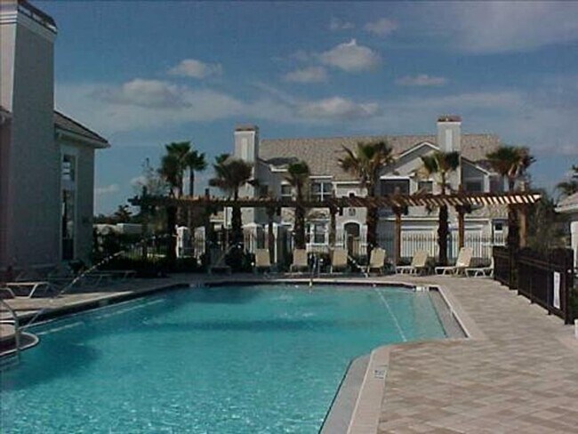 Photo - The Villas Condominiums  2/2 AVAILALBE NOW!