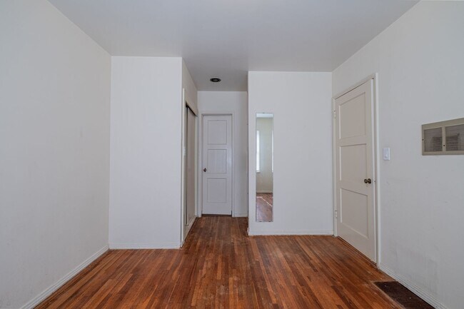 Photo - 1506 S Catalina Ave Unidad B