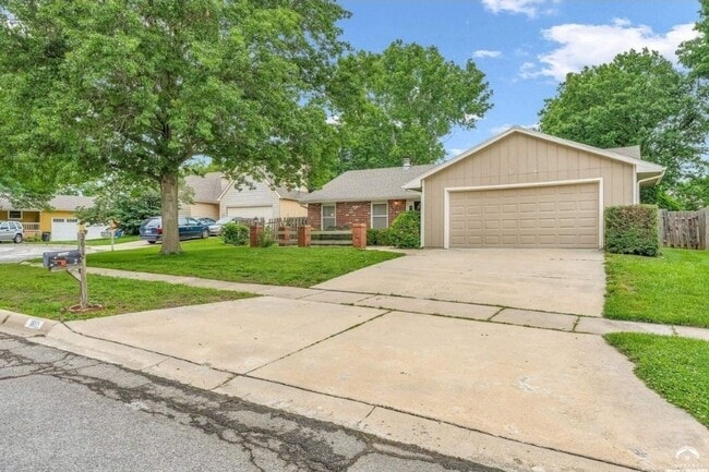 Photo - 3612 Parkview Ct