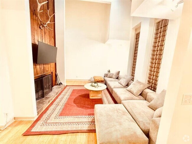 Building Photo - 175 River Ct Pkwy Rental