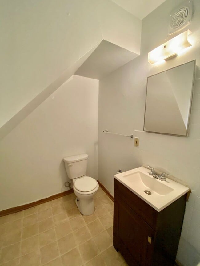 Photo - Four Bedroom, Two Full Bathroom - Steps to EMU's Campus
