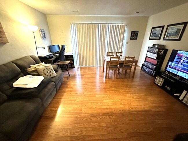 Photo - 2 bedroom/1.5 bathroom- The Midlands