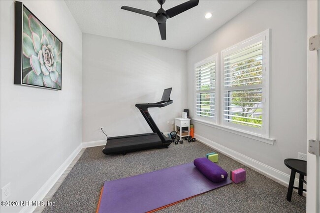 Photo - 10300 Silverbrook Trl