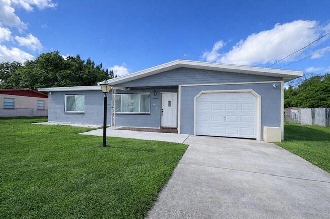 Building Photo - 2403 Cleveland Rd