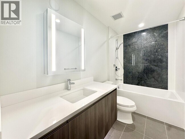 485 W 63rd Ave Unité 303