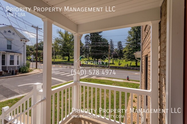 398 E Market St Unit D
