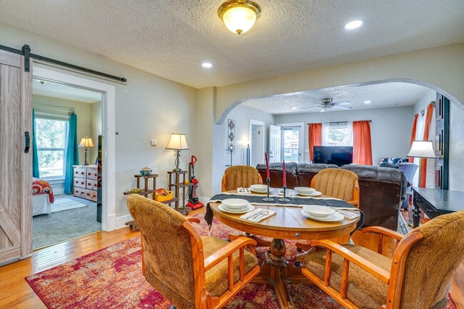 Photo - 2509 E Routt Ave Unidad ID1385922P