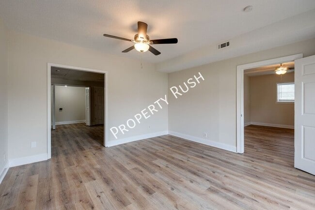 Photo - 56 Bell Rd Unidad E