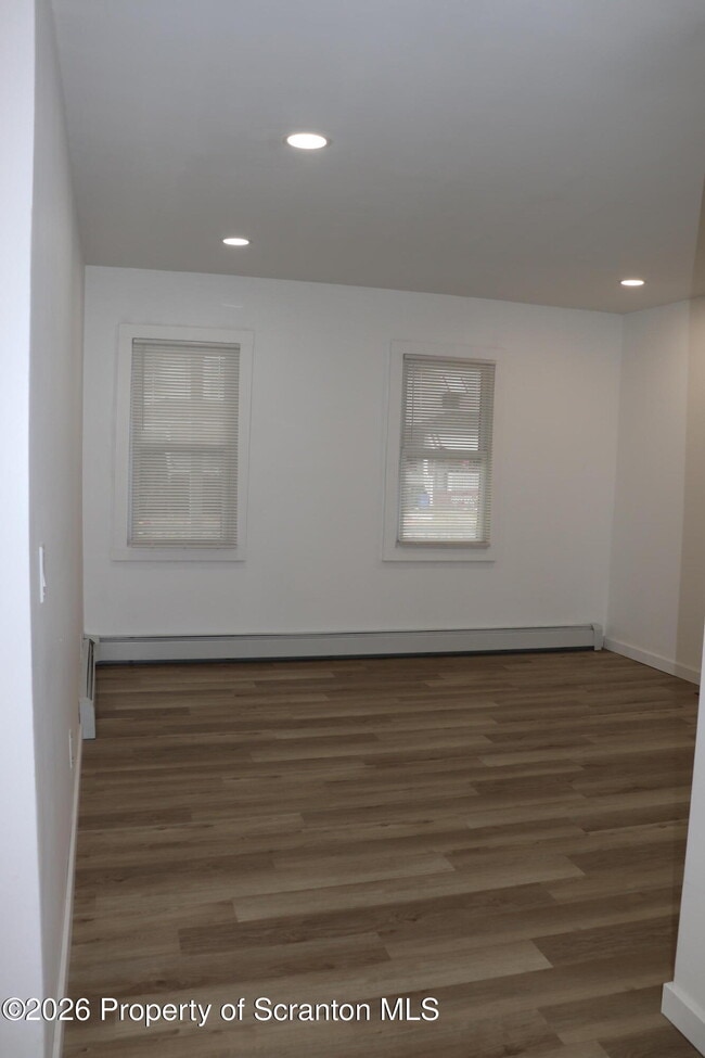 Photo - 710 W Lackawanna Ave