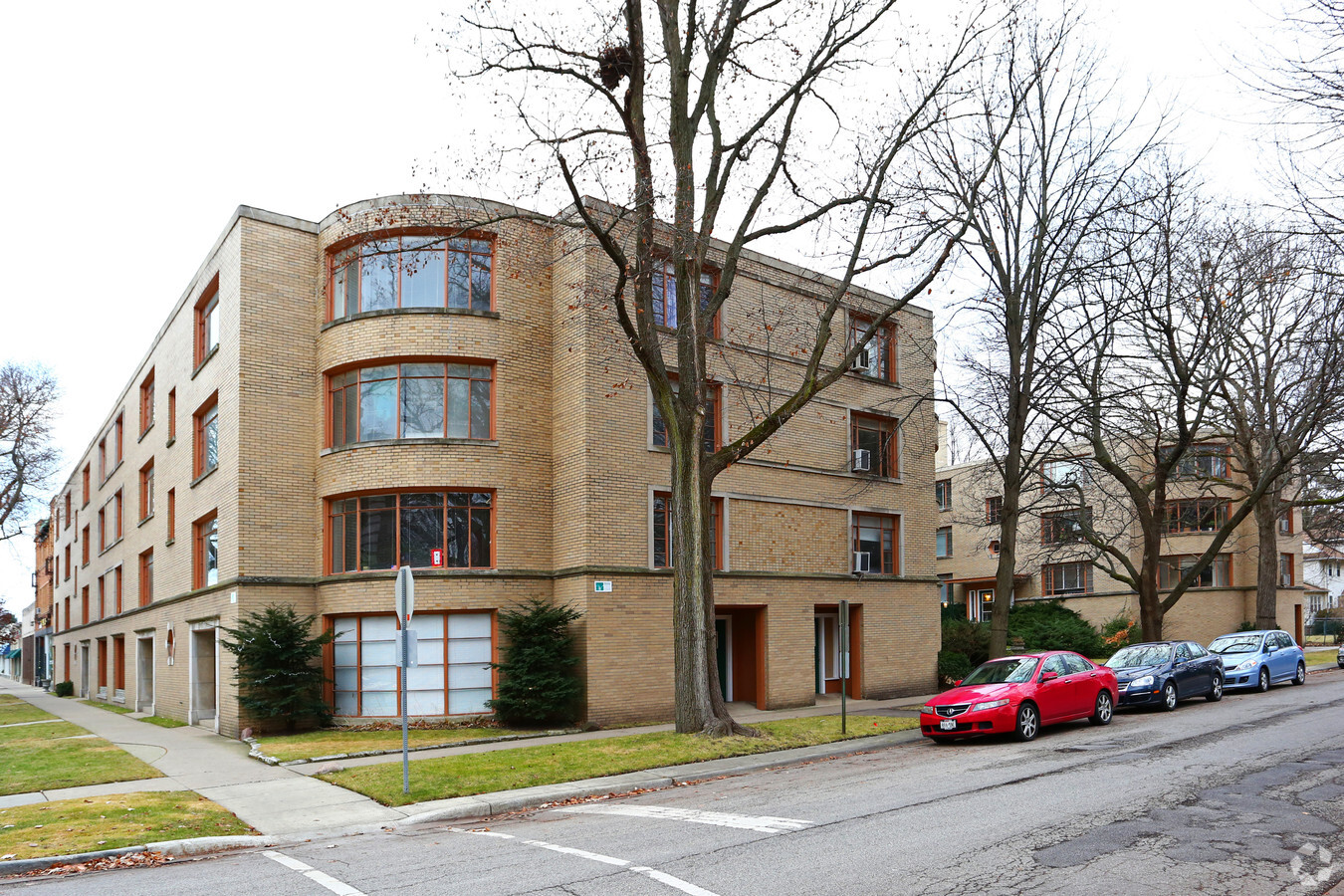 Photo - 423-431 Linden Ave Apartments