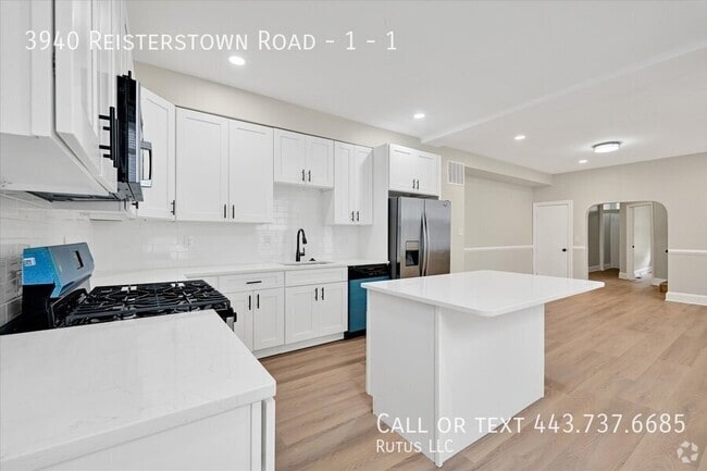 Building Photo - 3940 Reisterstown Rd Rental